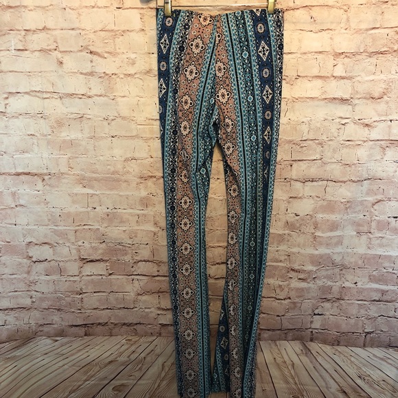 Show Me Your Mumu Bam Bam Bell Printed pant. I never wore them. - Picture 5 of 7